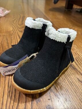 Livie and Luca Black Faux-Sherpa Lined Toddler Boots